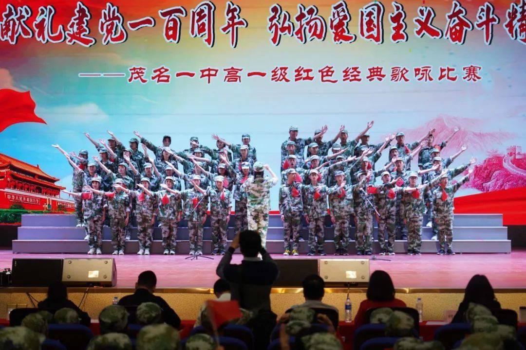 武汉至黄冈“新城快线”列车开通